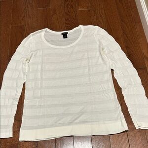 Ladies size XL lightweight white long sleeve Ann Taylor pullover sweater